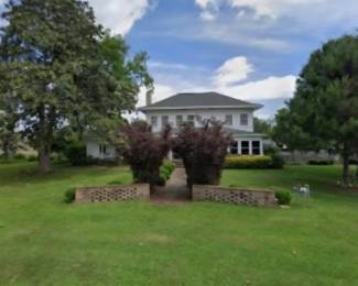 House full of Wonderful Antiques - More Pictures Coming