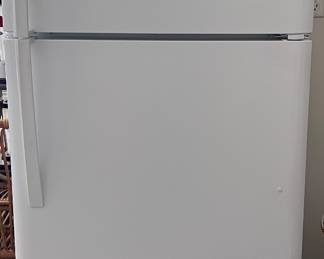 Kenmore Top Mount Refrigerator