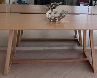 Dining Table Montina Juliet
