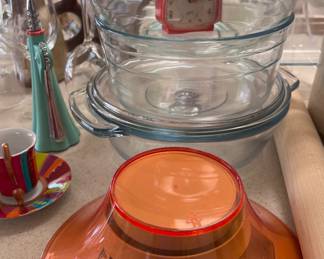 Glass Pyrex Covered Dishes, Scale
