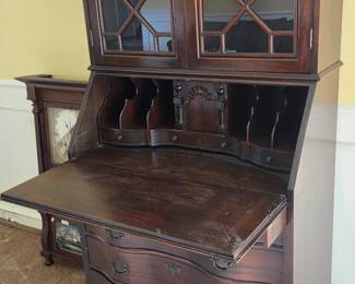 Mahog Gov. Winthrop Secretary Desk 82 1/2"H X 38"W X 20"D - $199.99 You must Load cabinet located in Bellevue