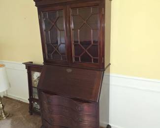 Mahog Gov. Winthrop Secretary Desk 82 1/2"H X 38"W X 20"D - $199.99 You must Load cabinet located in Bellevue