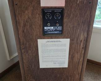 Vintage TEAC LS-80 Speakers Acoustic Suspension Cabinet 8 Ohms 60W - ($99.99)