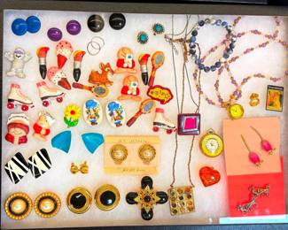 Earrings ans Pins Tray