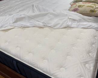 #32	King bed with clean mattress	 $200.00 	