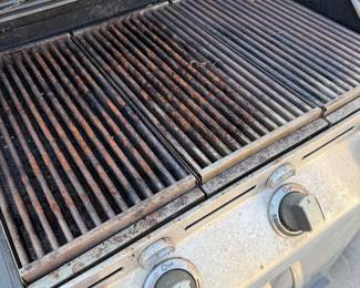 	#51	Commercial Char-Broil gas grill with tank	 $50.00 	