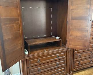 	#33	Cabinet 43x22x78 2 pieces	 $80.00 				