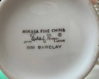	#52	Mikasa "Barkley" set of 56 pieces	 $40.00 				