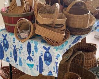 Baskets galore! All in excellent condition.