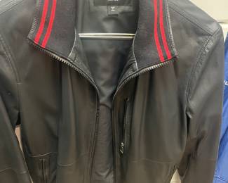 HUGO BOSS LEATHER  MINT -  WHAT A FIND  LIKE BUTTER !!