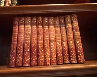 SO MANY MANY MANY BOOKS 