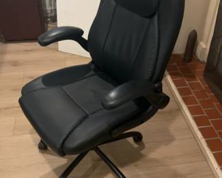 Neo Chair Ergonomic High-Back Faux Leather Executive Office Chair