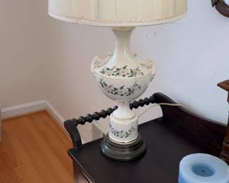 Vintage Ceramic Urn Table Lamp with Floral Design