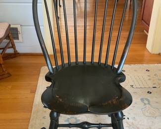 D.R. Dimes Classic Bow-Back Windsor Dining Chair