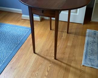 Vintage Drop-Leaf Mahogany Pembroke Side Table