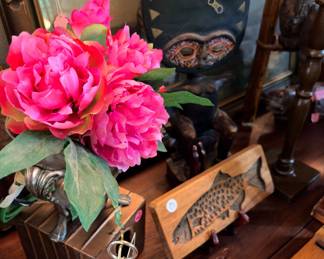 The Artist collection had quite a few of these other standing mask like items. Plus, I love that fish!