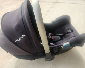 Infant Car Seat by nuna