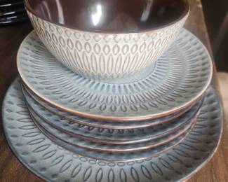 Dinnerware