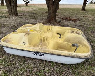 Pelican paddle boat