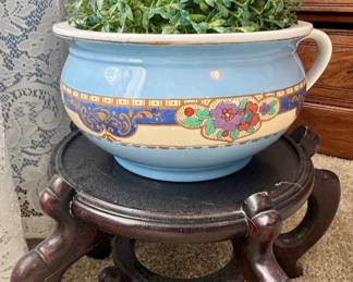 Antique chamber pot