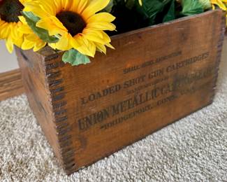Union Metallic wooden ammo box
