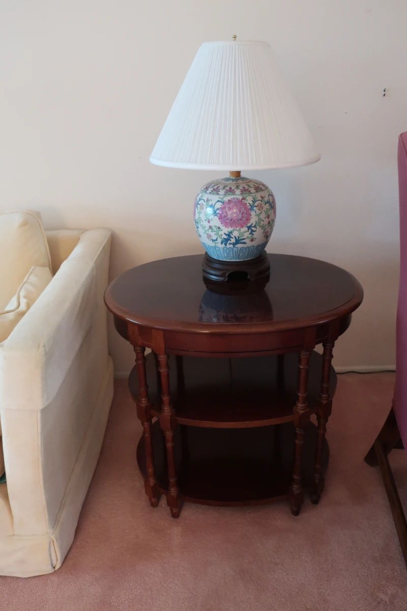 floral  lamp  and  oval  lamp  table