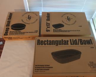 the Pampered Chef serving items