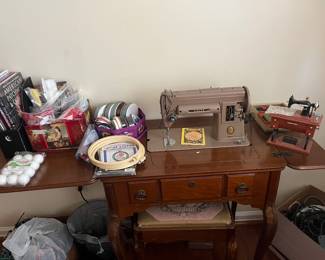 Singer sewing machine