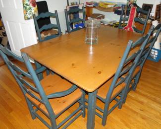 Farmhouse style dr table and chairs