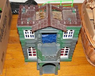 MOTU house