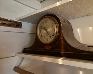 . . . vintage mantle clock