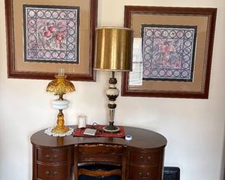 Mahogany Kidney shape Desk