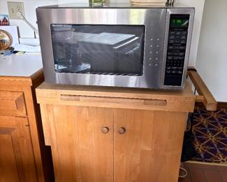 Kitchen Stand on wheels