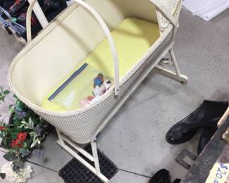Vintage bassinet