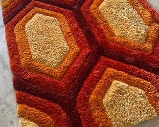 hexagon shag rug- new