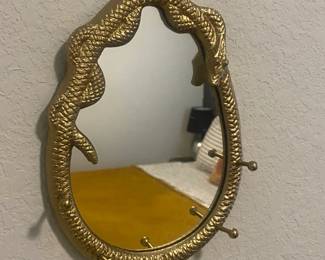 snake jewelry mirror -new
