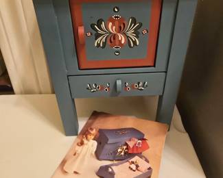 Pleasant Dreams, Kirstin - Doll furniture