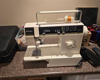 Singer Sewing Machine