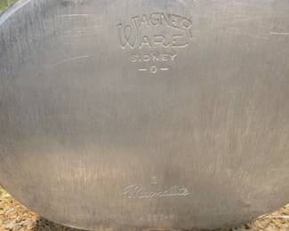 Wagner Ware Sidney 0 - Magnalite 4267 P 13 Qt Roaster with Trivet
