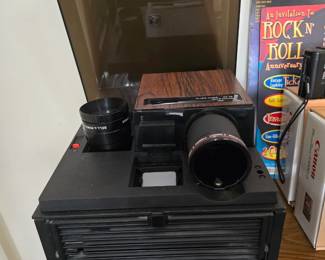 compact Bell & Howell slide projector