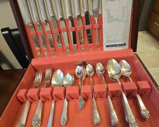 1881 Rogers (Oneida, LTD) stainless cutlery set with box