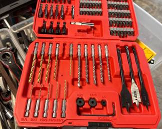 Drill bit set