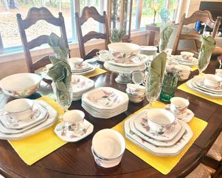 Mikasa 12 pc. Pl. setting with a accessories