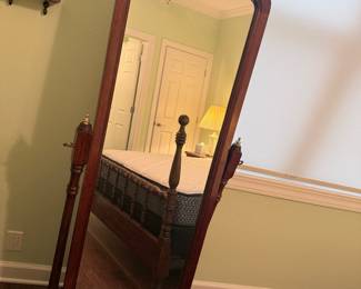 solid wood floor dressing mirror