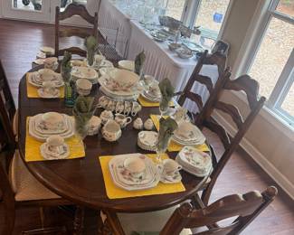 solid wood dining set/2 leaves