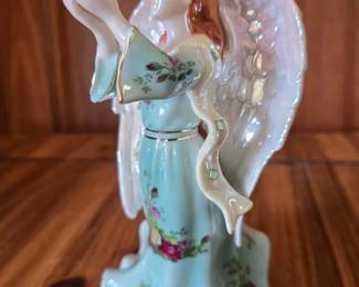 2006 Royal Albert Emerald Rose Musical Figurine MELODY CHECK FOR DAMAGE