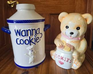 Pair of Cookie Jars Pillsbury Doughboy Wanna Cookie Bear Cookie Jar