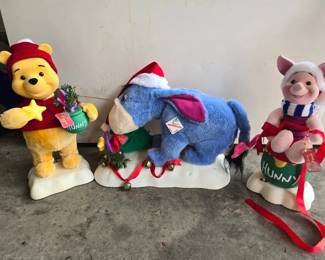 Pooh Motionette Figures Set of Three Holiday Characters