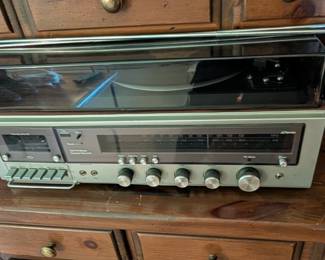 STEREO, TURNTABLE, SPEAKERS