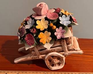 Capodimonte flower wagon